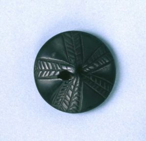 Jet button with linear decoration Bronze Age